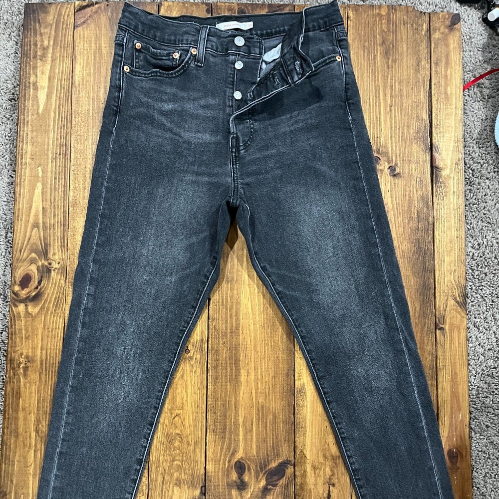 Levi Wedgie Skinny Jeans